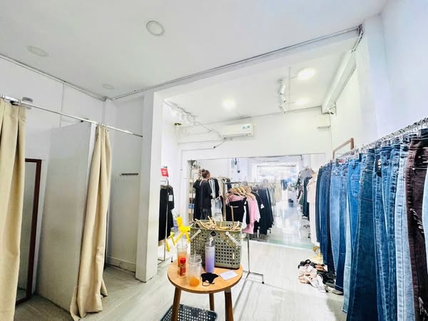 Mặt Tiền luỹ Bán Bích – 4×20 giá 12 Tỷ