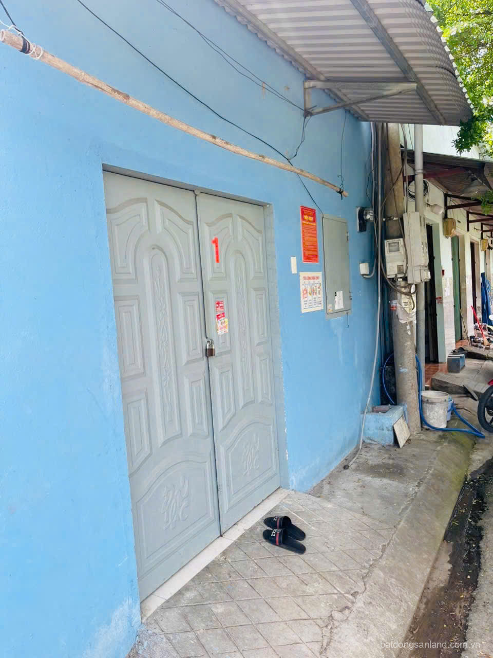 Bán gấp dãy trọ 6 phòng có gác , đường xe tải thông sau KCN Thuận Đạo dt 120m2 giá 1,65 tỷ