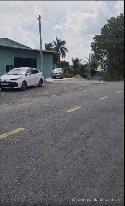 Bán kho mt ĐT 816 , xã Thạnh Lợi , Bến Lức dt 1300m2 ( dtxd 450m2 ) giá 7 tỷ